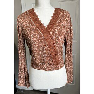 Just Polly New York XL Brown & White Floral Long‎ Bell Sleeve Faux Wrap Shirt
